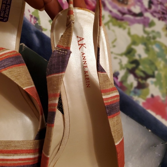 Anne Klein Fortuna Wedges - Picture 2 of 3